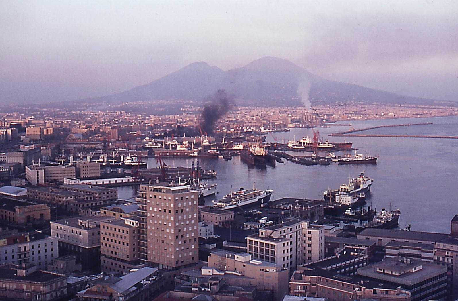 Naples – ville et Vésuve Romans et récits qui se passent à Naples